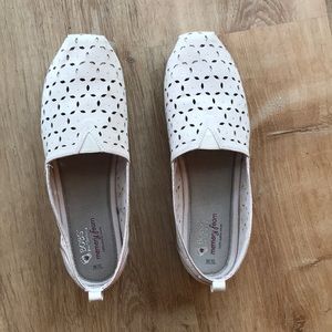 Skechers BOBS Wonderluxe Laser-cut Flat